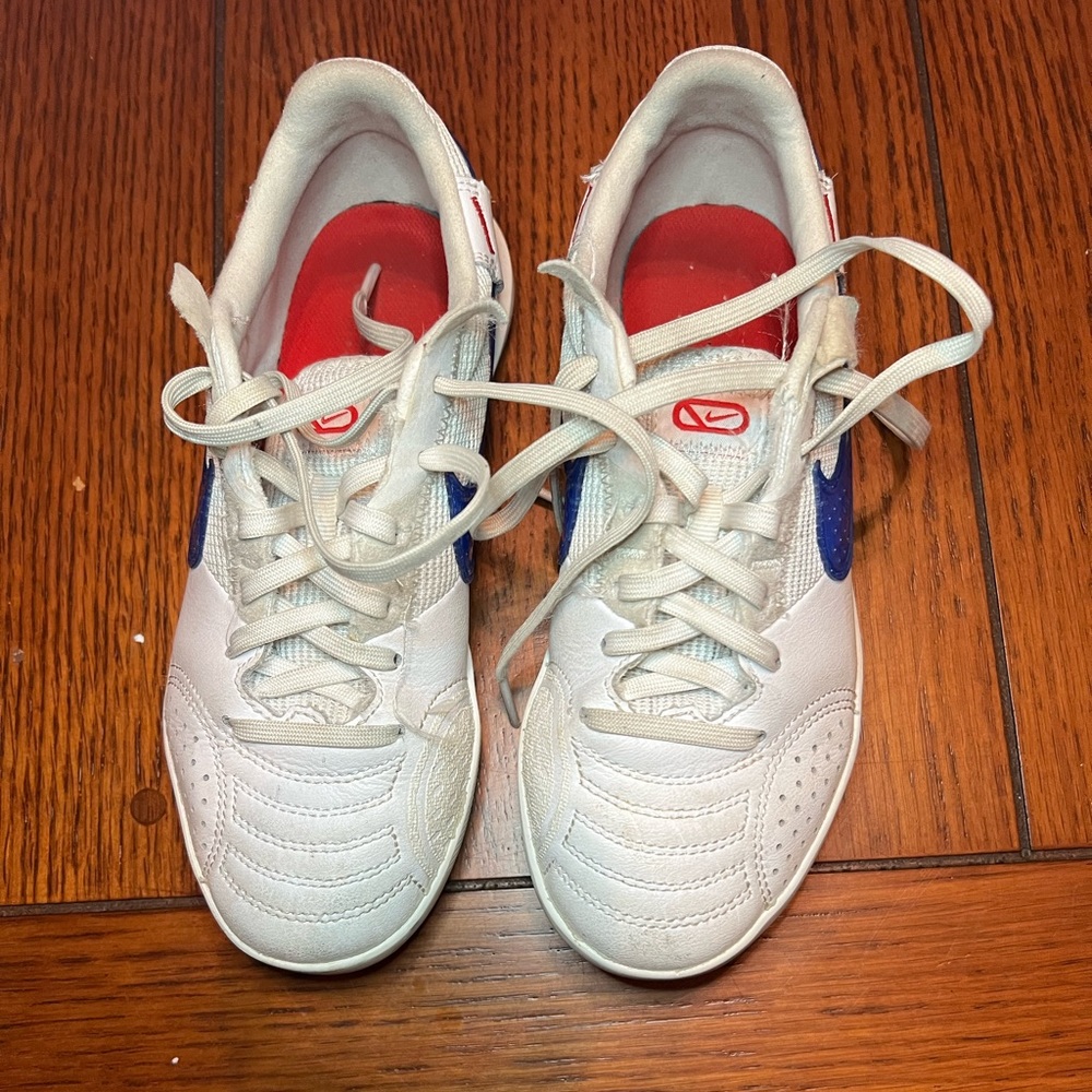 Nike Street Gato